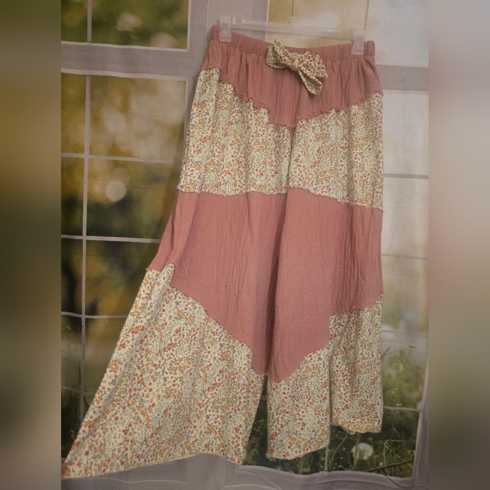 Floral Patchwork Wide Leg Pants – Drawstring Waist – NWOT 30-36" Waist - Cotton - Picture 3 of 8